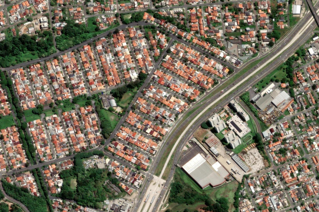 Vista Aérea Conjunto Solar e Linha Verde